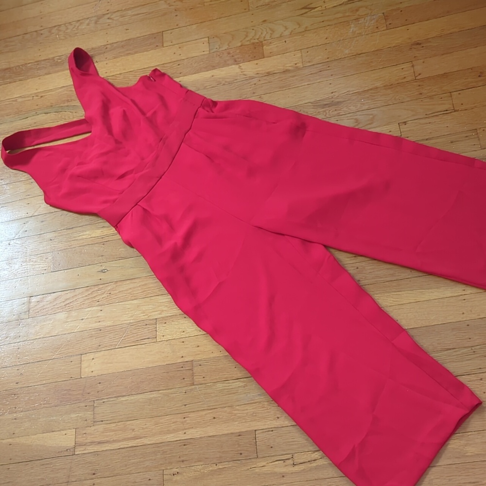 NWT Tahari jumpsuit / romper, Size 8, True Red